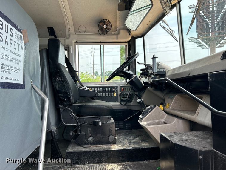 image for item OK9636 2007 Freightliner FS65  school bus