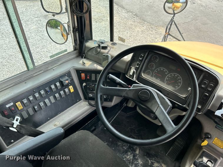 image for item OK9636 2007 Freightliner FS65  school bus