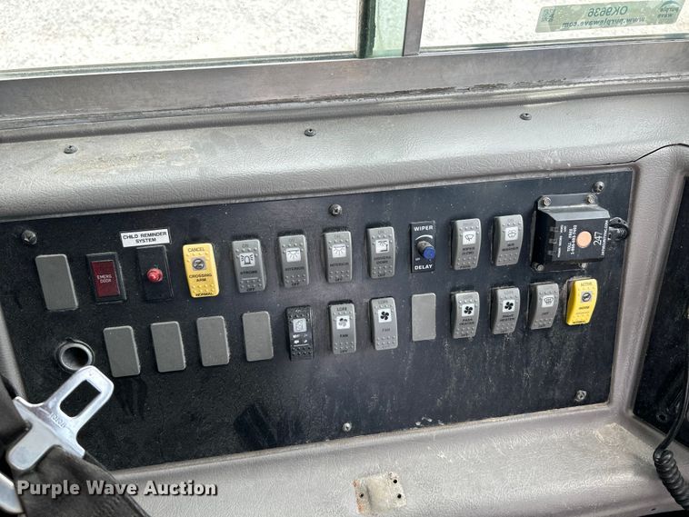 image for item OK9636 2007 Freightliner FS65  school bus