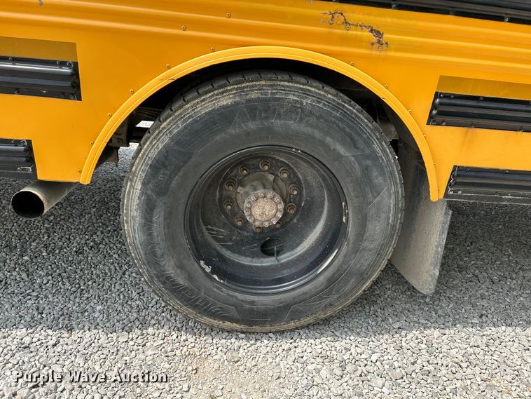image for item OK9636 2007 Freightliner FS65  school bus
