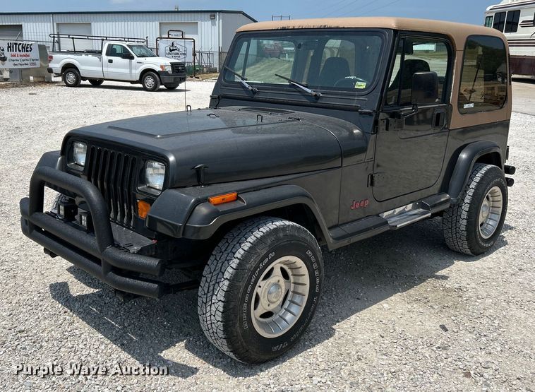 image for item OK9639 1994 Jeep Wrangler  SUV