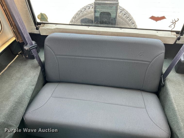 image for item OK9639 1994 Jeep Wrangler  SUV