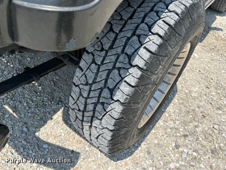 image for item OK9639 1994 Jeep Wrangler  SUV