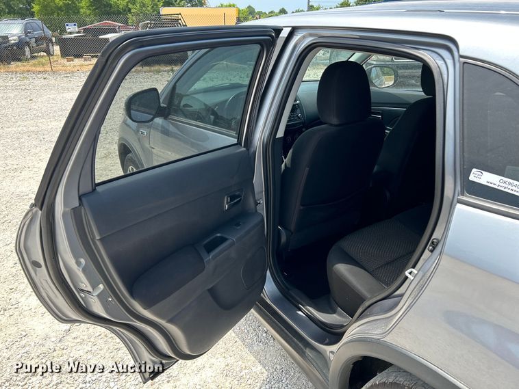 image for item OK9640 2016 Mitsubishi Outlander Sport  SUV