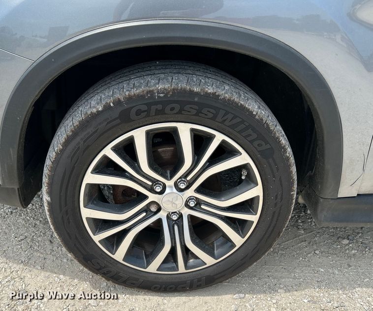 image for item OK9640 2016 Mitsubishi Outlander Sport  SUV