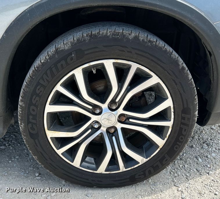 image for item OK9640 2016 Mitsubishi Outlander Sport  SUV