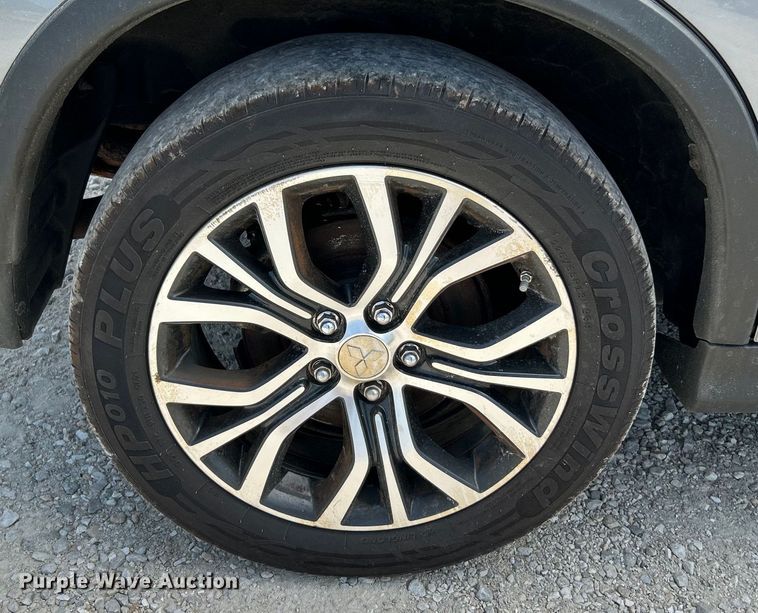 image for item OK9640 2016 Mitsubishi Outlander Sport  SUV