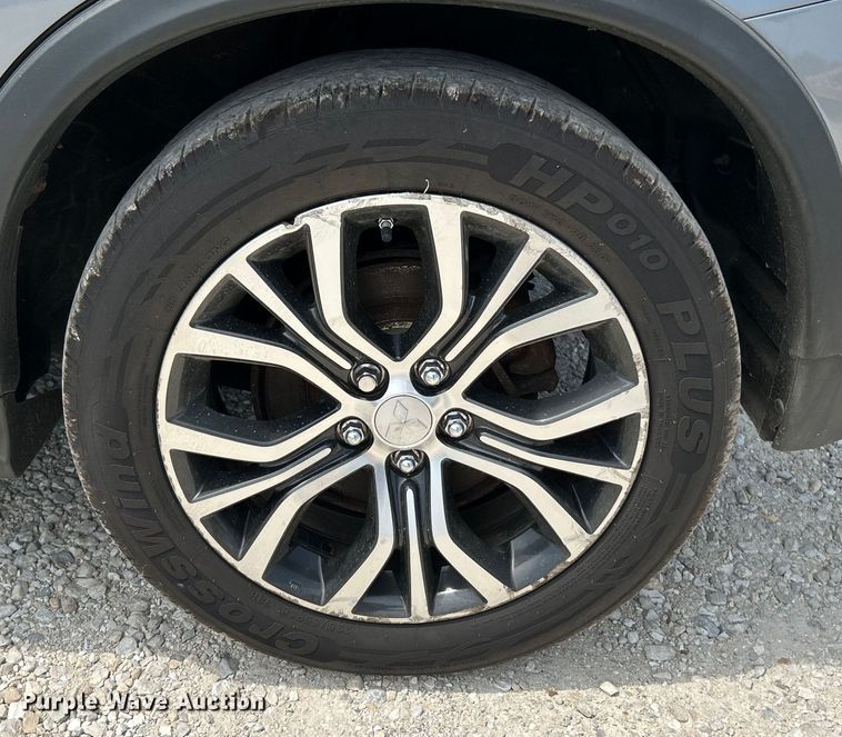 image for item OK9640 2016 Mitsubishi Outlander Sport  SUV