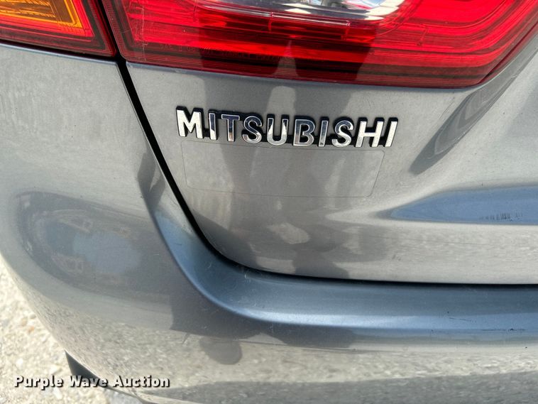 image for item OK9640 2016 Mitsubishi Outlander Sport  SUV