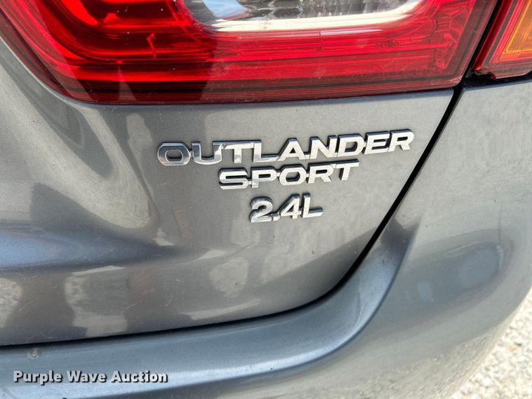 image for item OK9640 2016 Mitsubishi Outlander Sport  SUV