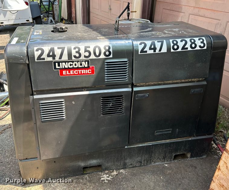 image for item OK9647 Lincoln Electric Commander 400  welder/generator