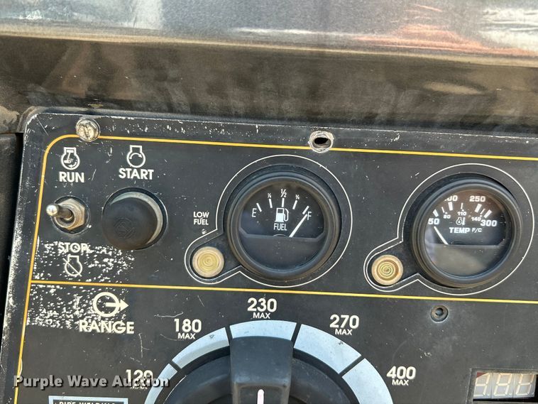 image for item OK9647 Lincoln Electric Commander 400  welder/generator