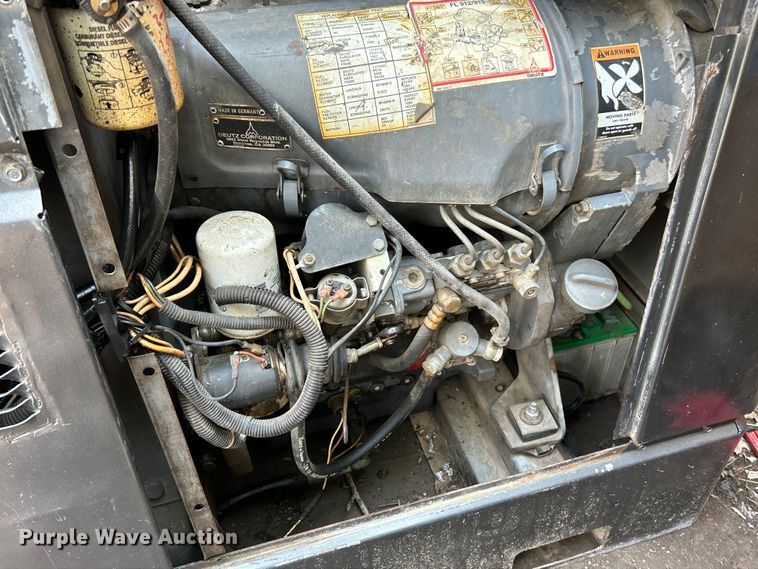 image for item OK9647 Lincoln Electric Commander 400  welder/generator