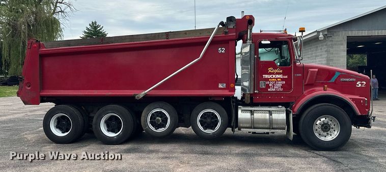 image for item AF9633 1996 Kenworth T800  dump truck