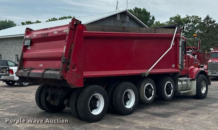 image for item AF9633 1996 Kenworth T800  dump truck