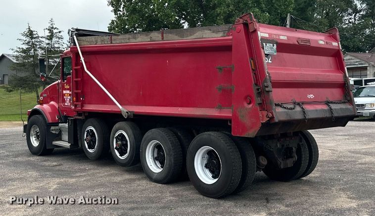 image for item AF9633 1996 Kenworth T800  dump truck