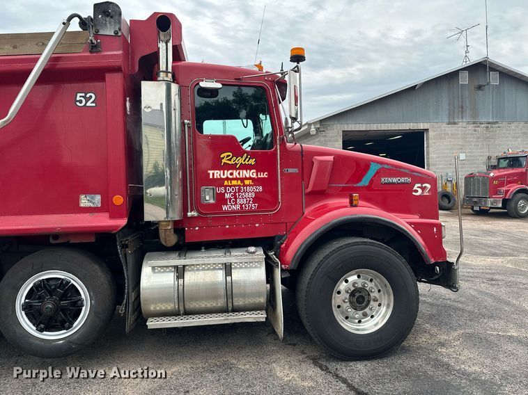 image for item AF9633 1996 Kenworth T800  dump truck