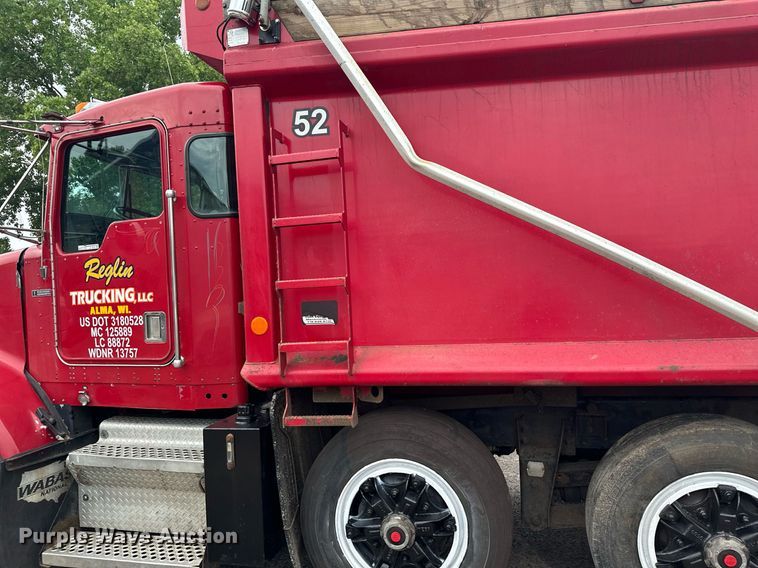 image for item AF9633 1996 Kenworth T800  dump truck