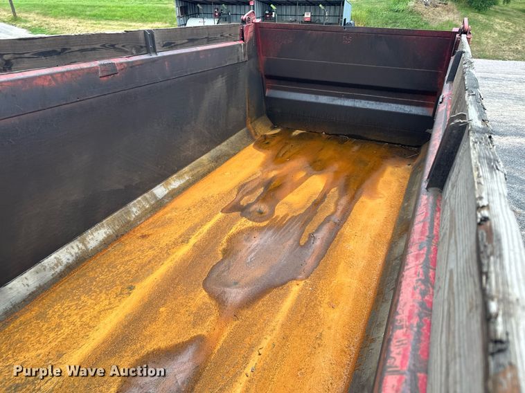 image for item AF9633 1996 Kenworth T800  dump truck