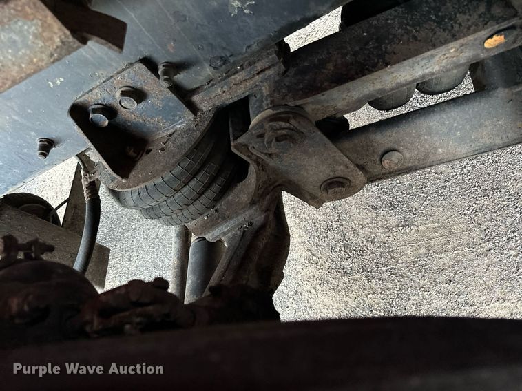 image for item AF9633 1996 Kenworth T800  dump truck