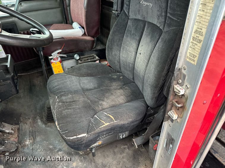 image for item AF9633 1996 Kenworth T800  dump truck