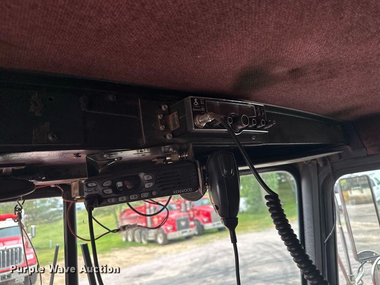 image for item AF9633 1996 Kenworth T800  dump truck