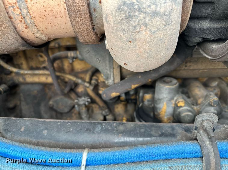 image for item AF9633 1996 Kenworth T800  dump truck