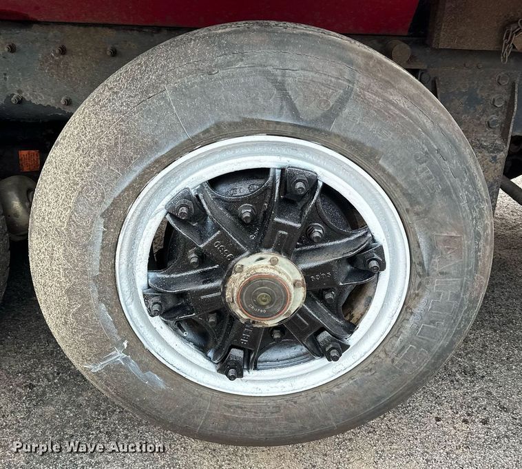 image for item AF9633 1996 Kenworth T800  dump truck