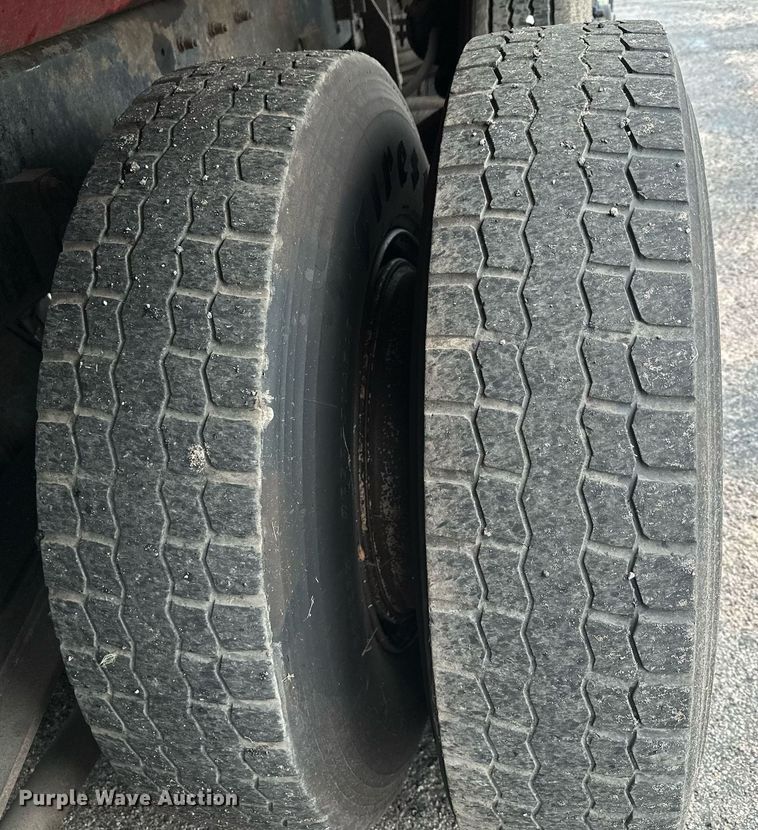 image for item AF9633 1996 Kenworth T800  dump truck