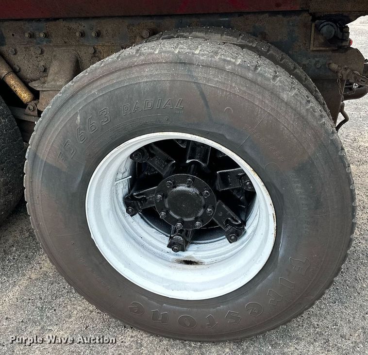 image for item AF9633 1996 Kenworth T800  dump truck