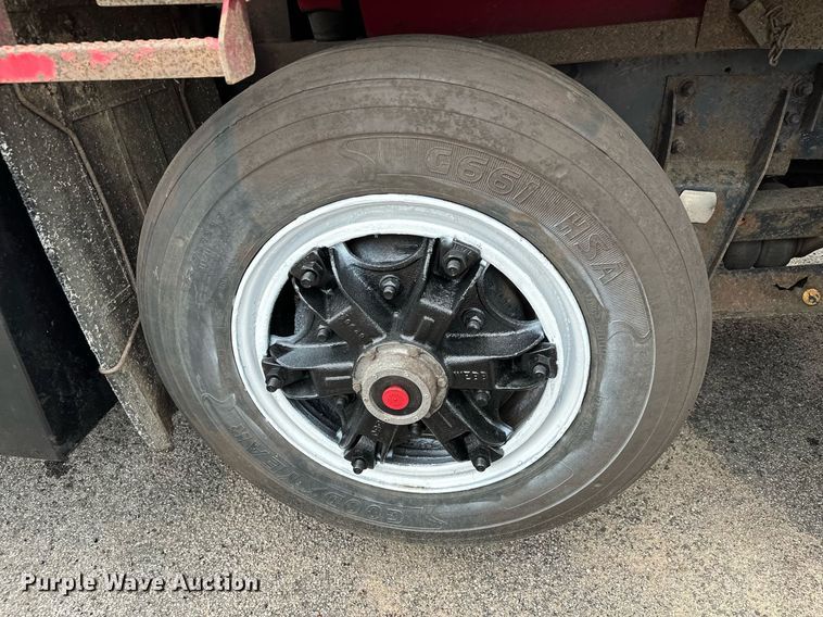 image for item AF9633 1996 Kenworth T800  dump truck