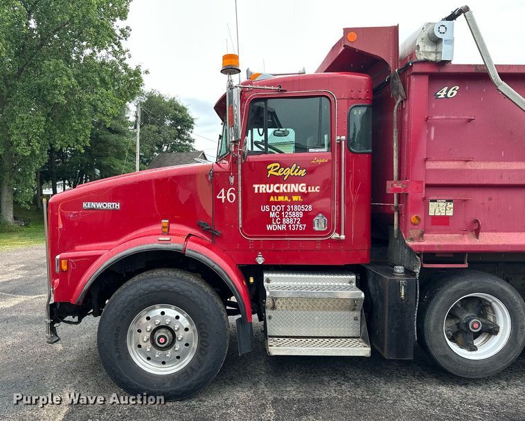 image for item AF9634 1994 Kenworth T800  dump truck