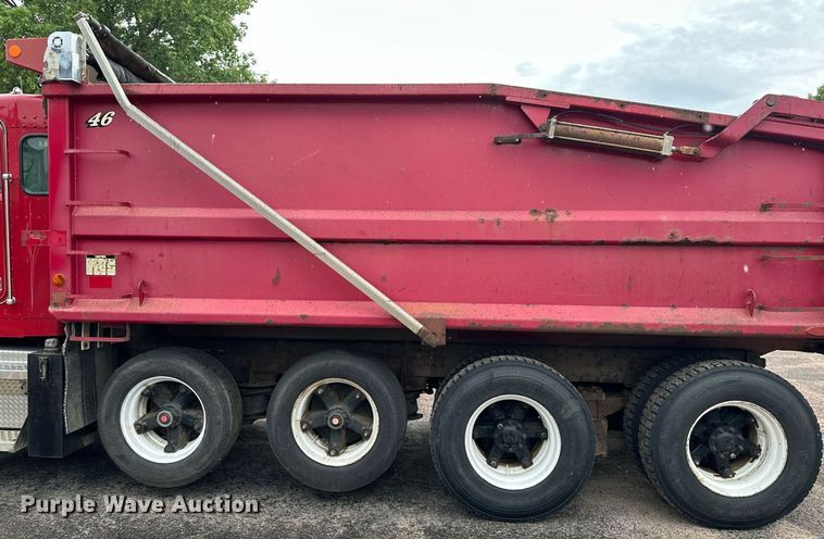 image for item AF9634 1994 Kenworth T800  dump truck