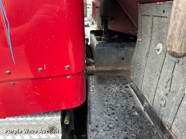 image for item AF9634 1994 Kenworth T800  dump truck