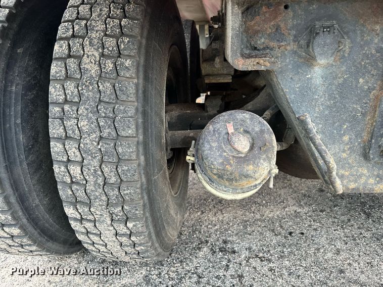 image for item AF9634 1994 Kenworth T800  dump truck