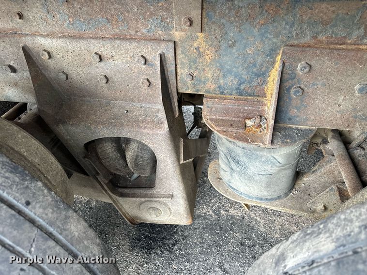 image for item AF9634 1994 Kenworth T800  dump truck