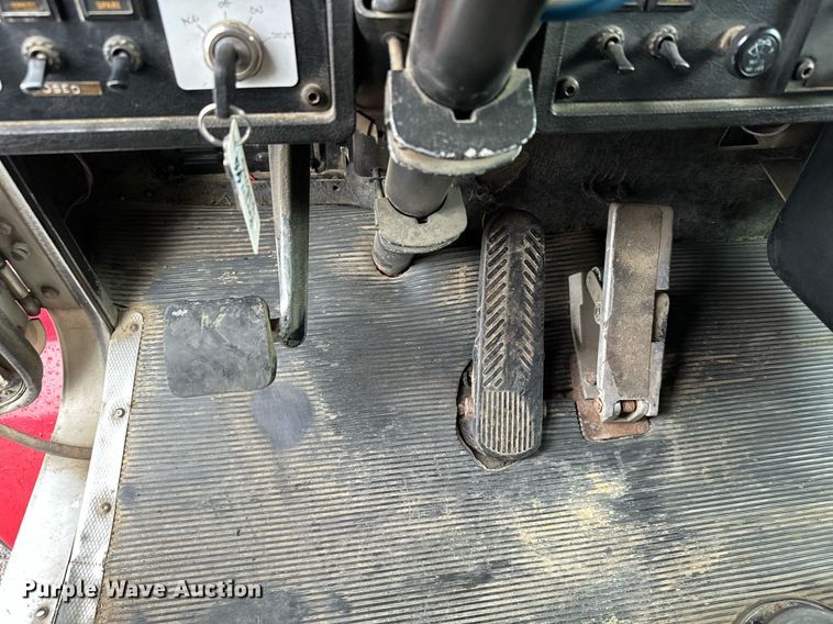 image for item AF9634 1994 Kenworth T800  dump truck