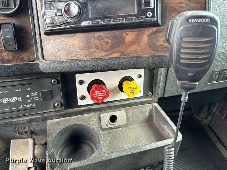 image for item AF9634 1994 Kenworth T800  dump truck