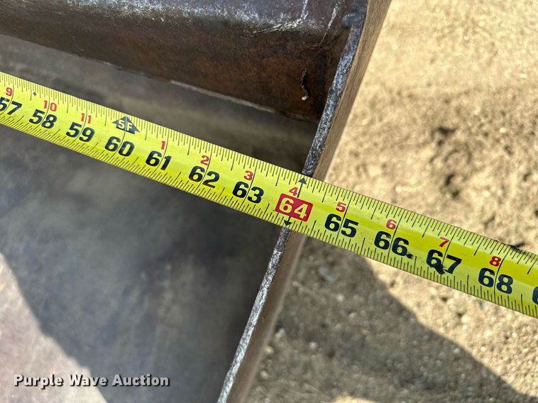 image for item AF9640 1977 Owatonna Mustang 440  skid steer loader