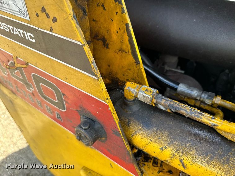 image for item AF9640 1977 Owatonna Mustang 440  skid steer loader