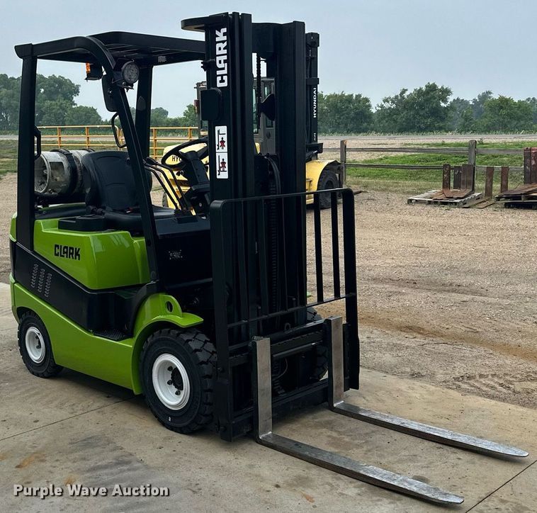 image for item AF9642 2014 Clark C18L  forklift