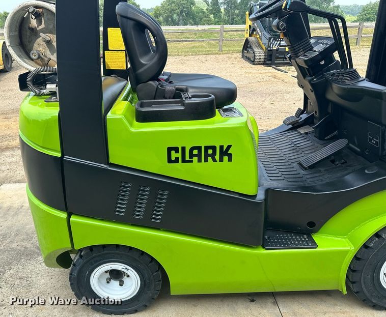 image for item AF9642 2014 Clark C18L  forklift
