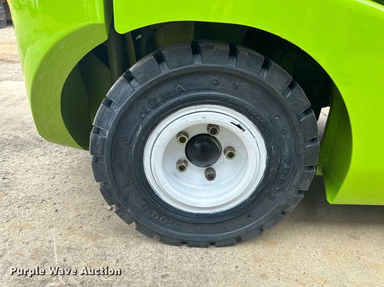 image for item AF9642 2014 Clark C18L  forklift