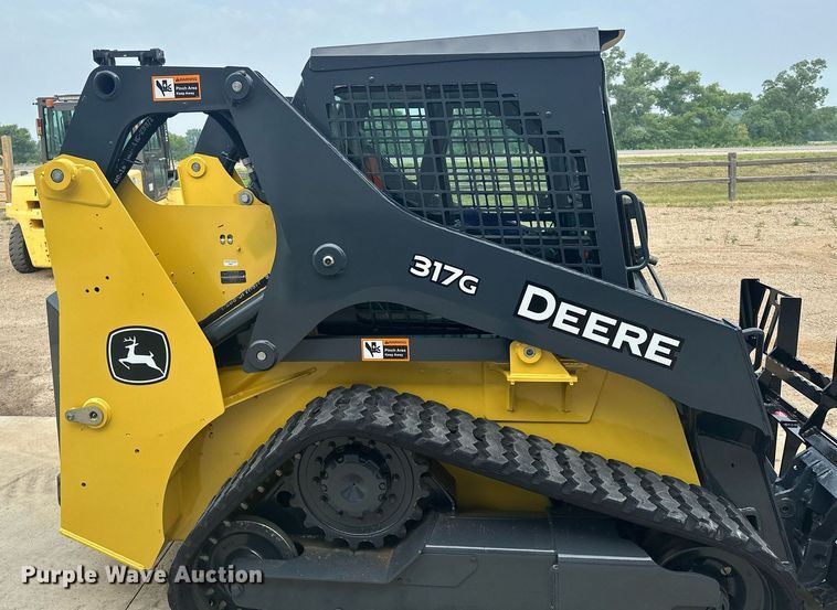 image for item AF9643 2019 John Deere 317G  tracked skid steer loader