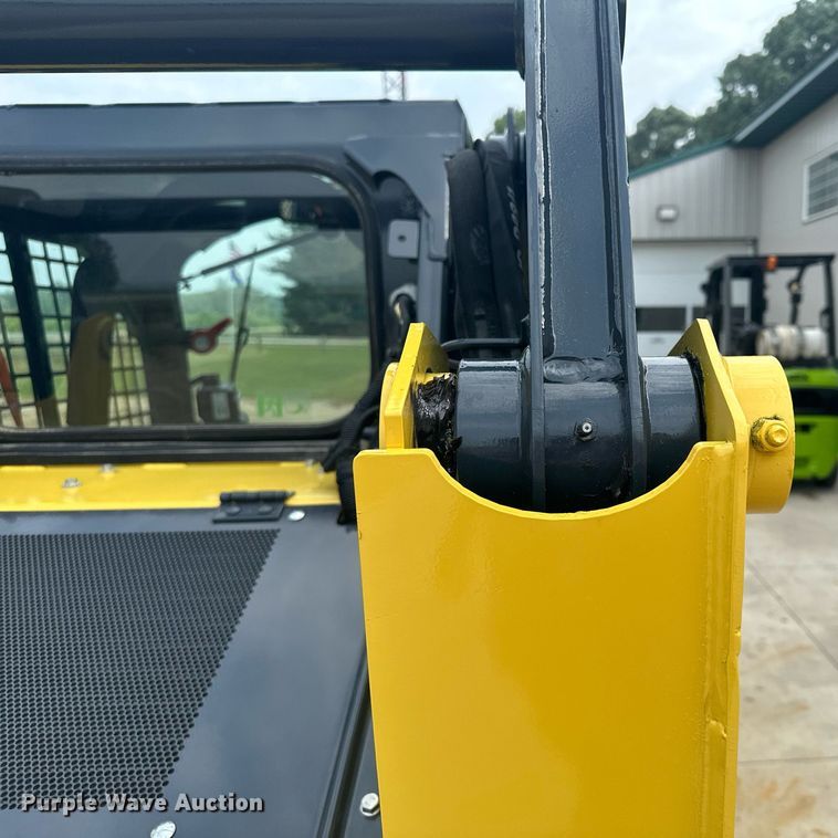 image for item AF9643 2019 John Deere 317G  tracked skid steer loader