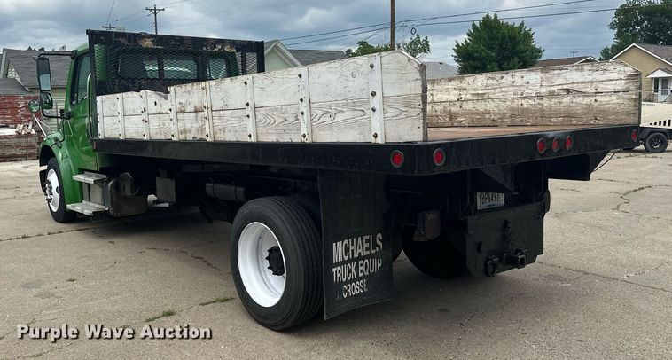 image for item AF9652 2005 Freightliner Business Class M2  dump flatbed truck