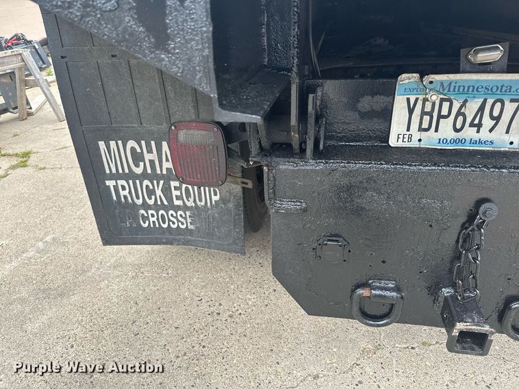 image for item AF9652 2005 Freightliner Business Class M2  dump flatbed truck