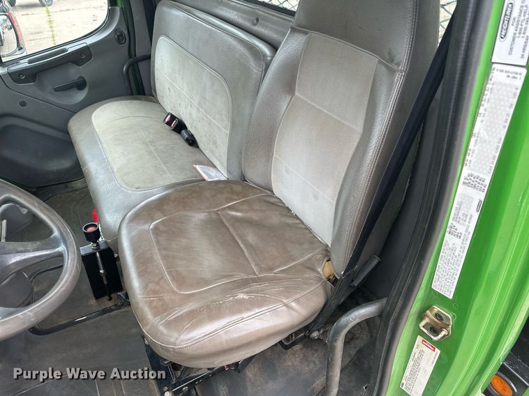 image for item AF9652 2005 Freightliner Business Class M2  dump flatbed truck