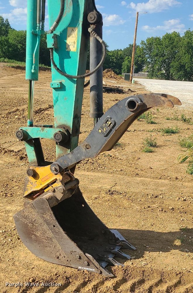 image for item BR9794 2004 IHI 80NX-3  mini excavator