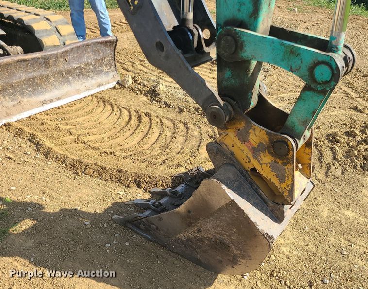 image for item BR9794 2004 IHI 80NX-3  mini excavator